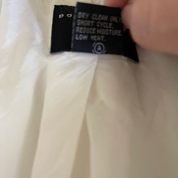 Doncaster collection cropped off white light cream button up jacket approx XXS - Picture 9 of 10